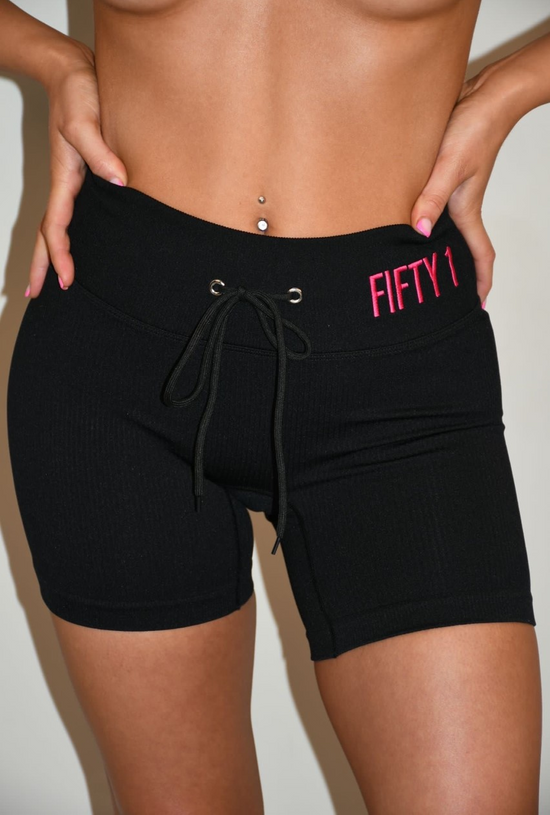 'SUPREMA' cropped gym shorts - Black