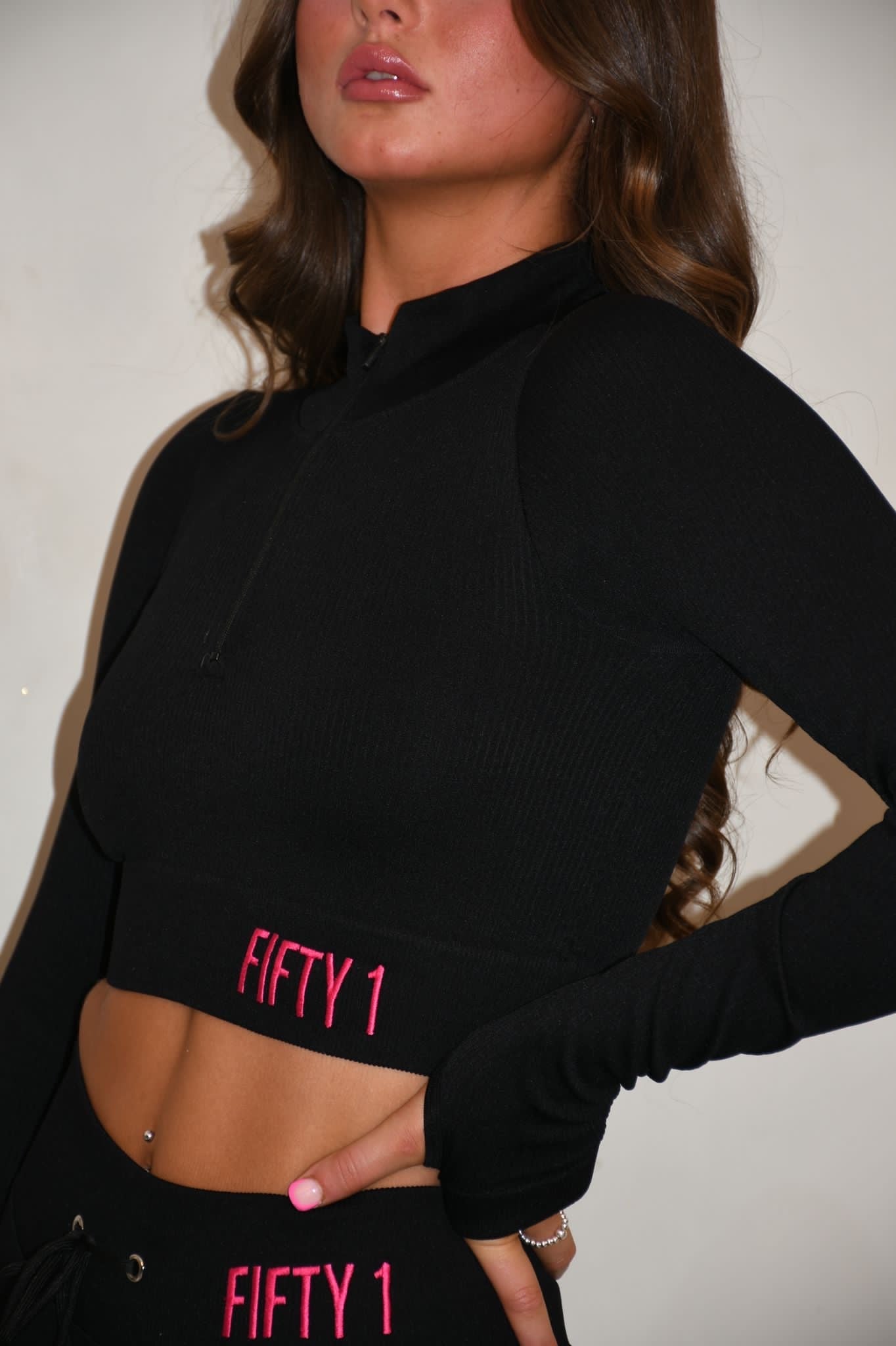 'SUPREMA' cropped gym jacket - Black