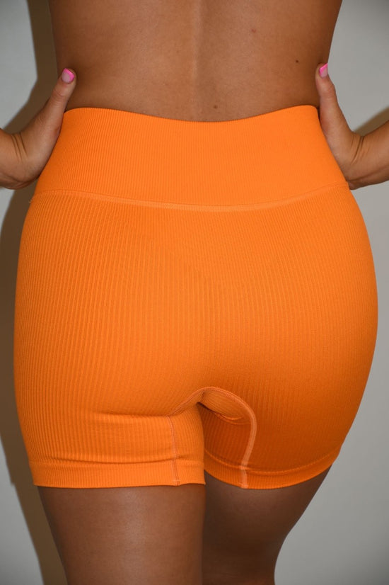 'SUPREMA' cropped gym shorts - Orange